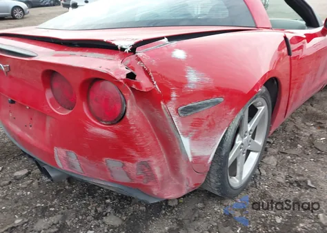 2005 Chevrolet Corvette из США, поврежденный, VIN 1G1YY24U255133317